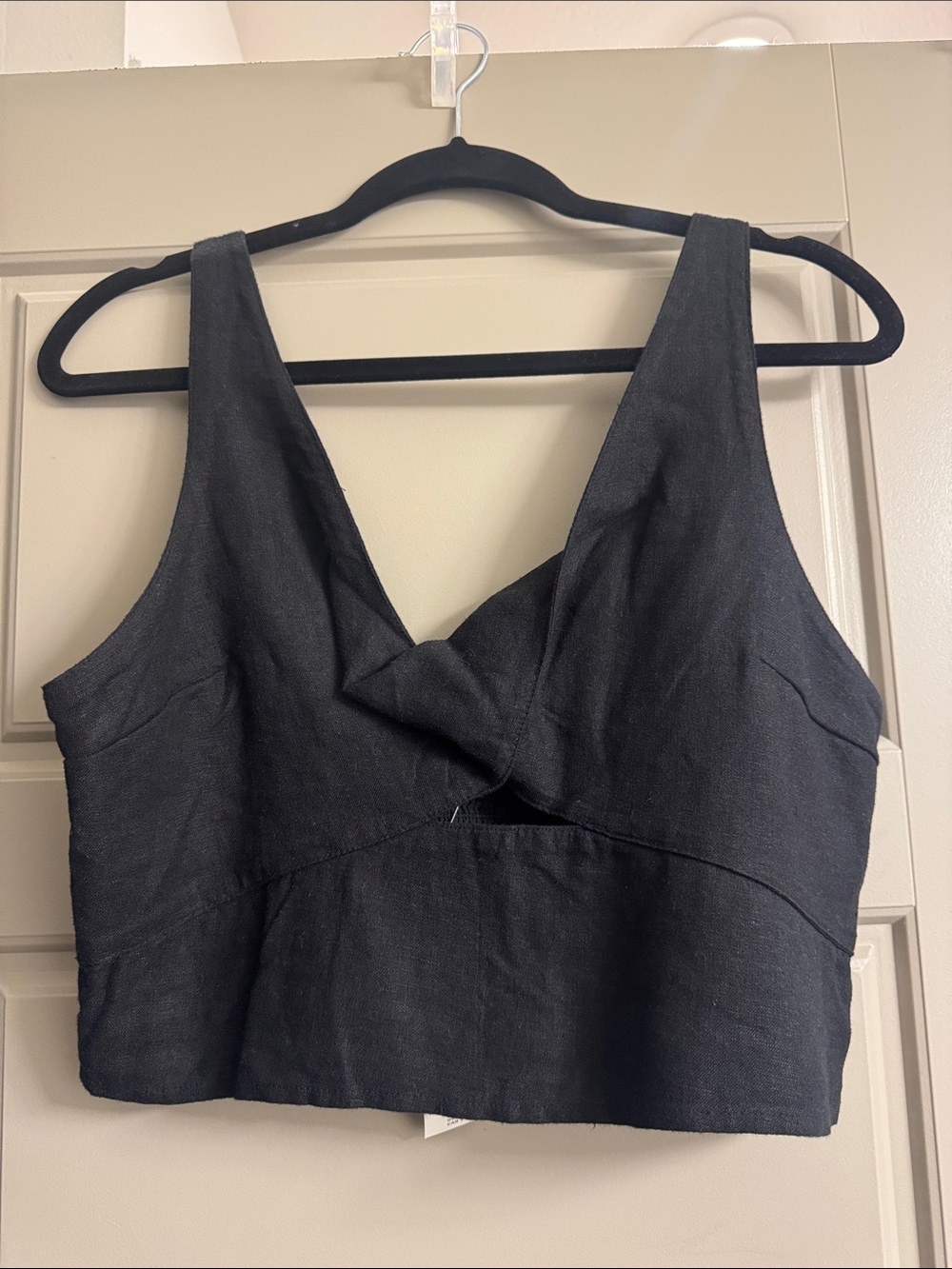Abercrombie & Fitch Black Twist-Front Crop Tank